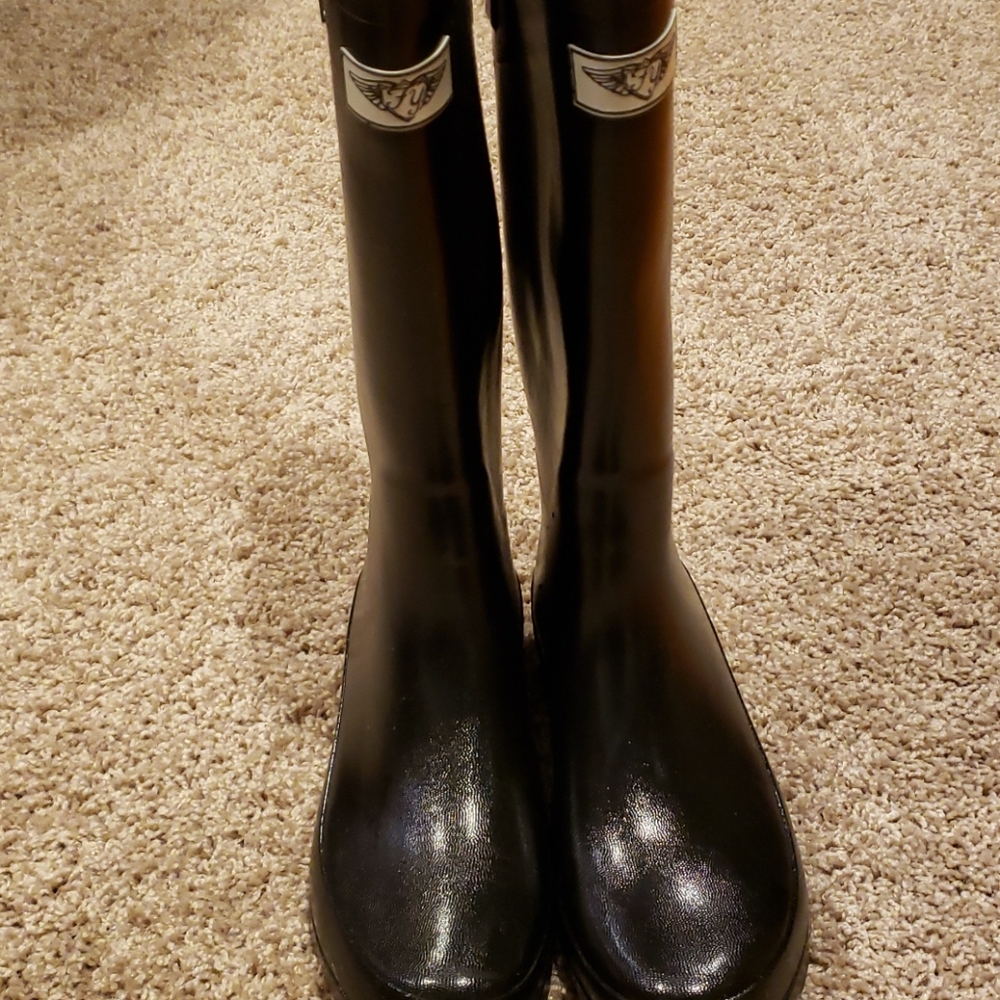 Forever Young Rainboots